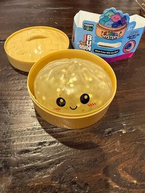 Rare Gold Glitter Squishy Bun Dumpling